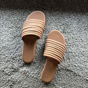Tkees Caro Slides in Pout/Nude